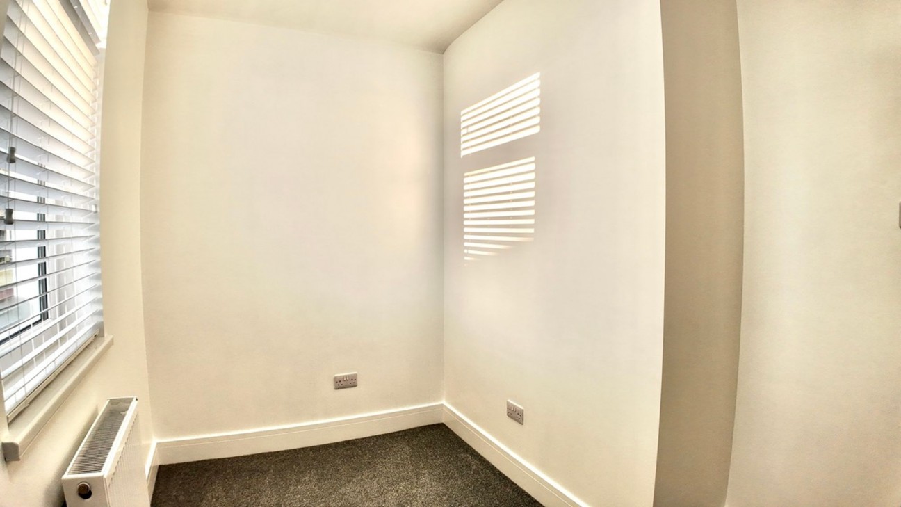 Gordon Road, Blackwood, NP12