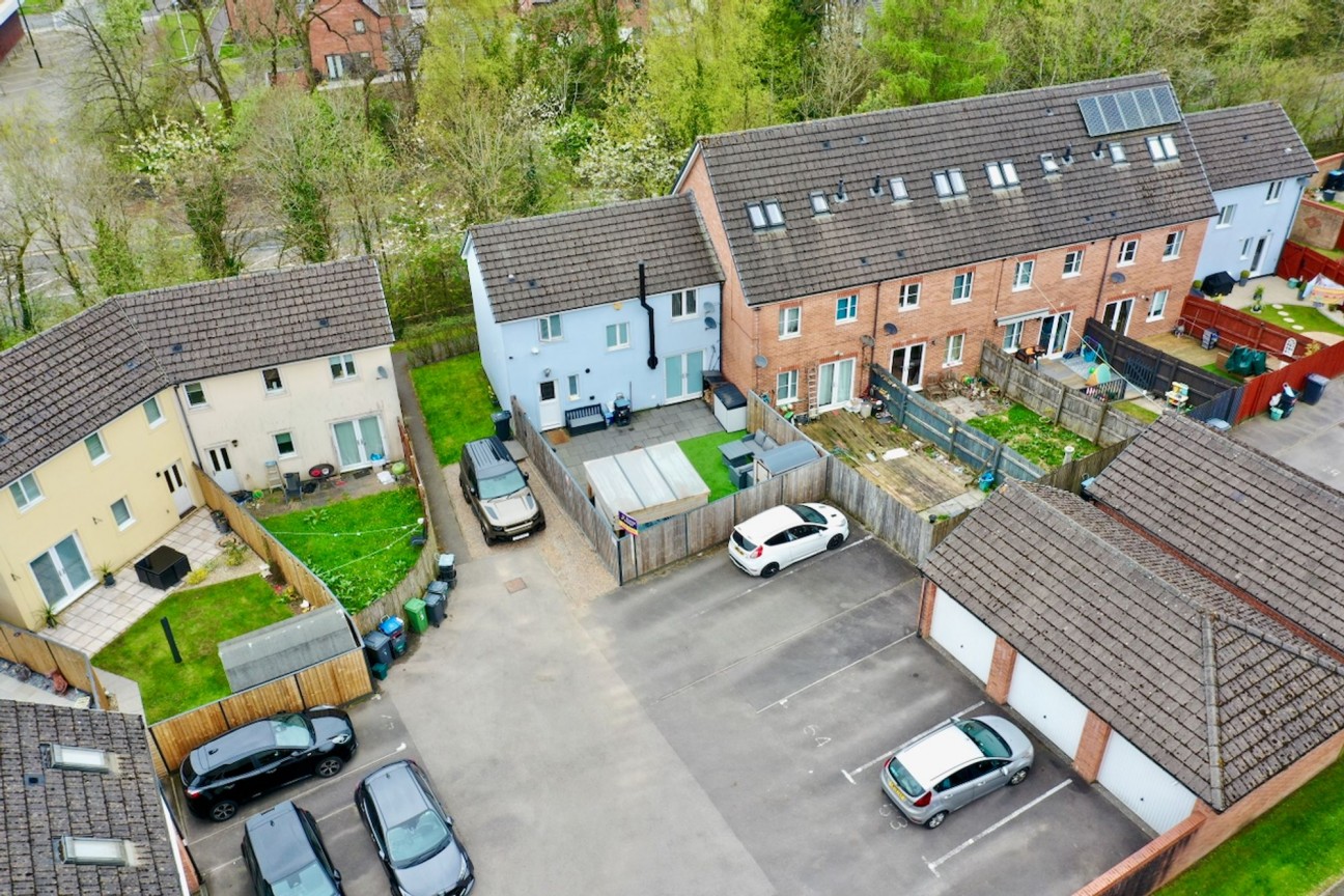 Clos Gwaith Dur, Ebbw Vale, NP23