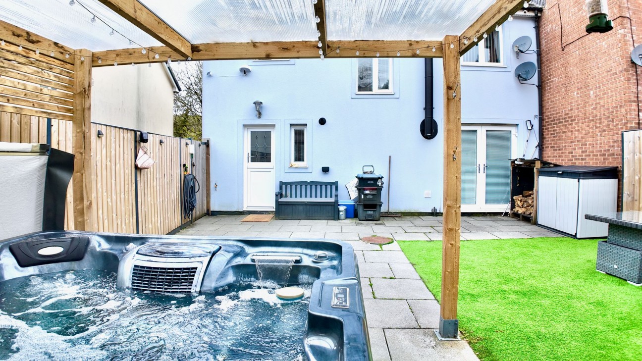 Clos Gwaith Dur, Ebbw Vale, NP23