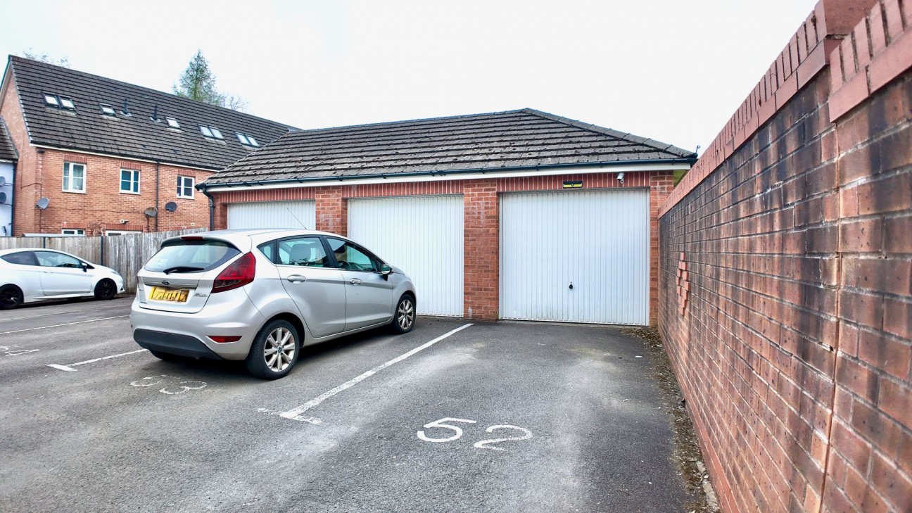 Clos Gwaith Dur, Ebbw Vale, NP23