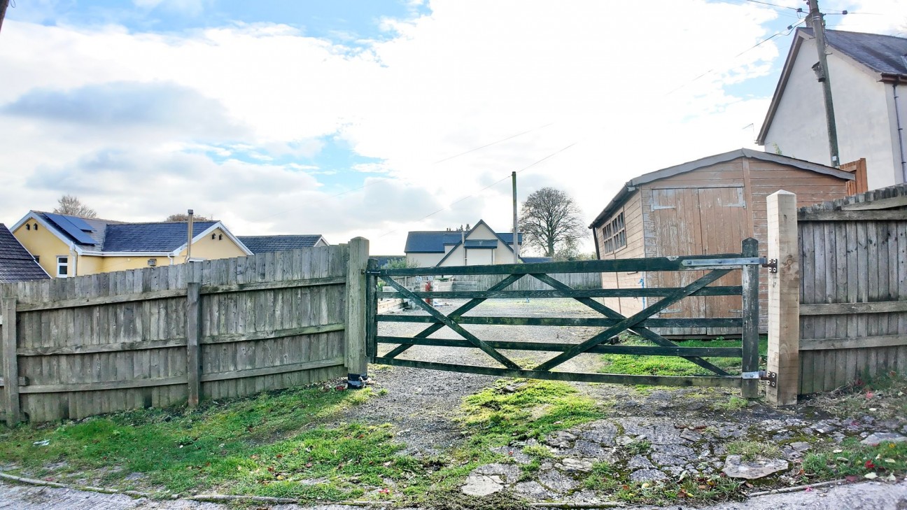 Manmoel, Blackwood, NP12