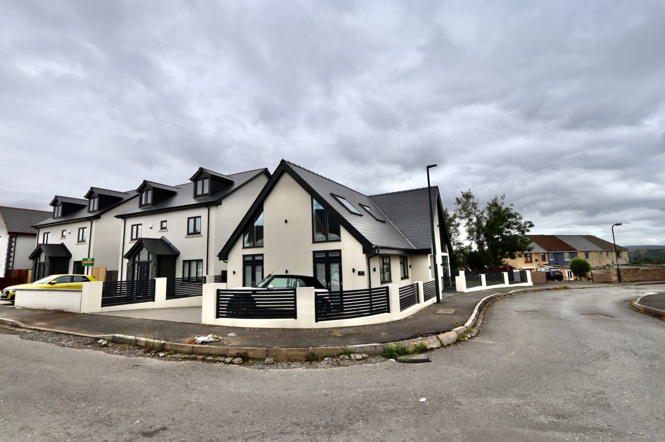 Maes Morgan, Nantybwch, NP22