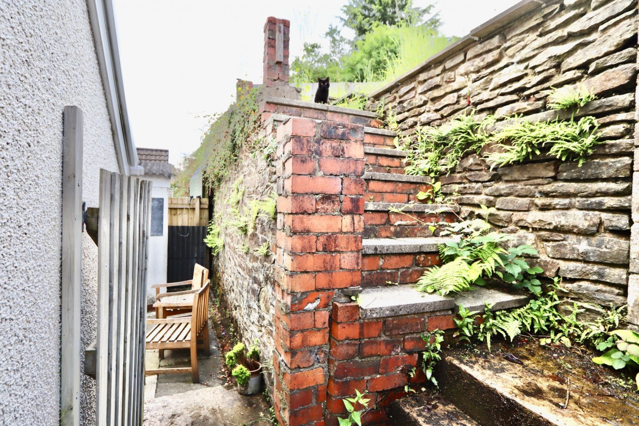 Wood View, Crumlin, NP11