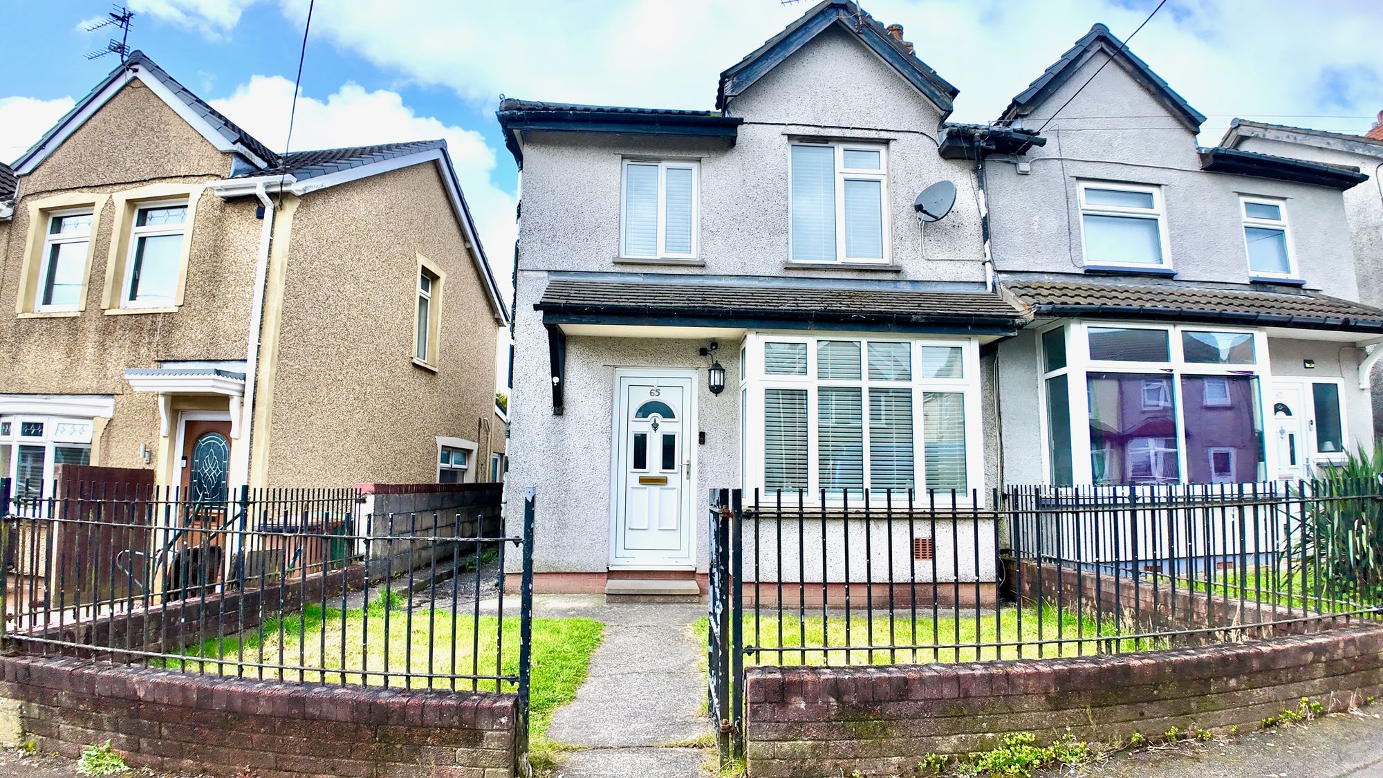 Cefn Fforest Avenue, Cefn Fforest, NP12