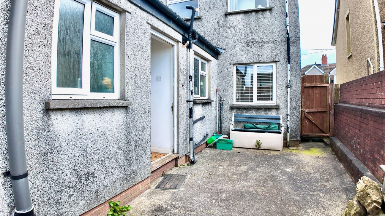 Cefn Fforest Avenue, Cefn Fforest, NP12