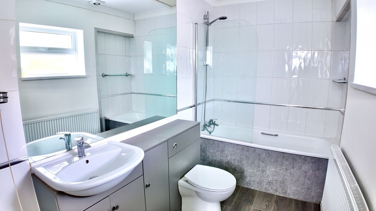Gordon Road, Blackwood, NP12