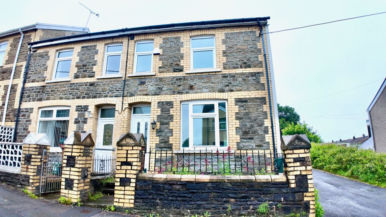 Gordon Road, Blackwood, NP12