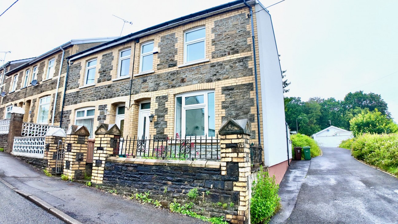 Gordon Road, Blackwood, NP12