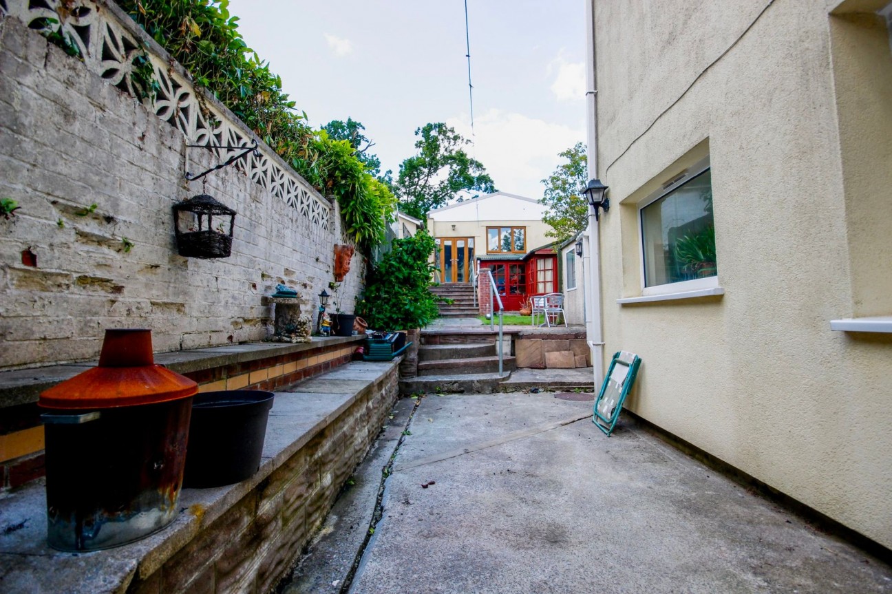 Gordon Road, Blackwood, NP12