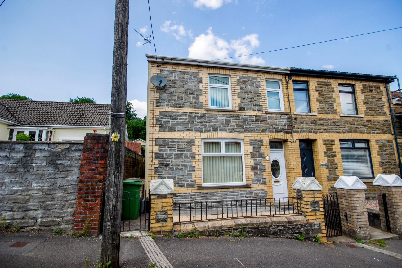 Gordon Road, Blackwood, NP12