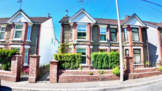 Victoria Road, Fleur De Lis, NP12