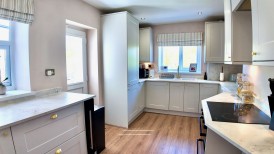 Victoria Road, Fleur De Lis, NP12