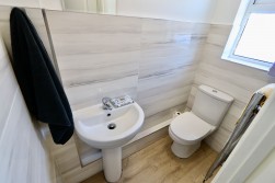 St. Andrews Drive, Pontllanfraith, NP12
