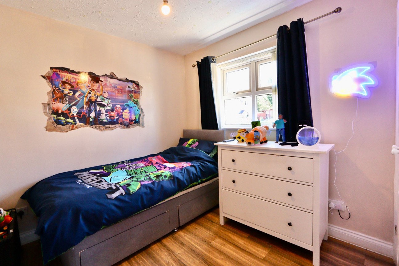 St. Andrews Drive, Pontllanfraith, NP12