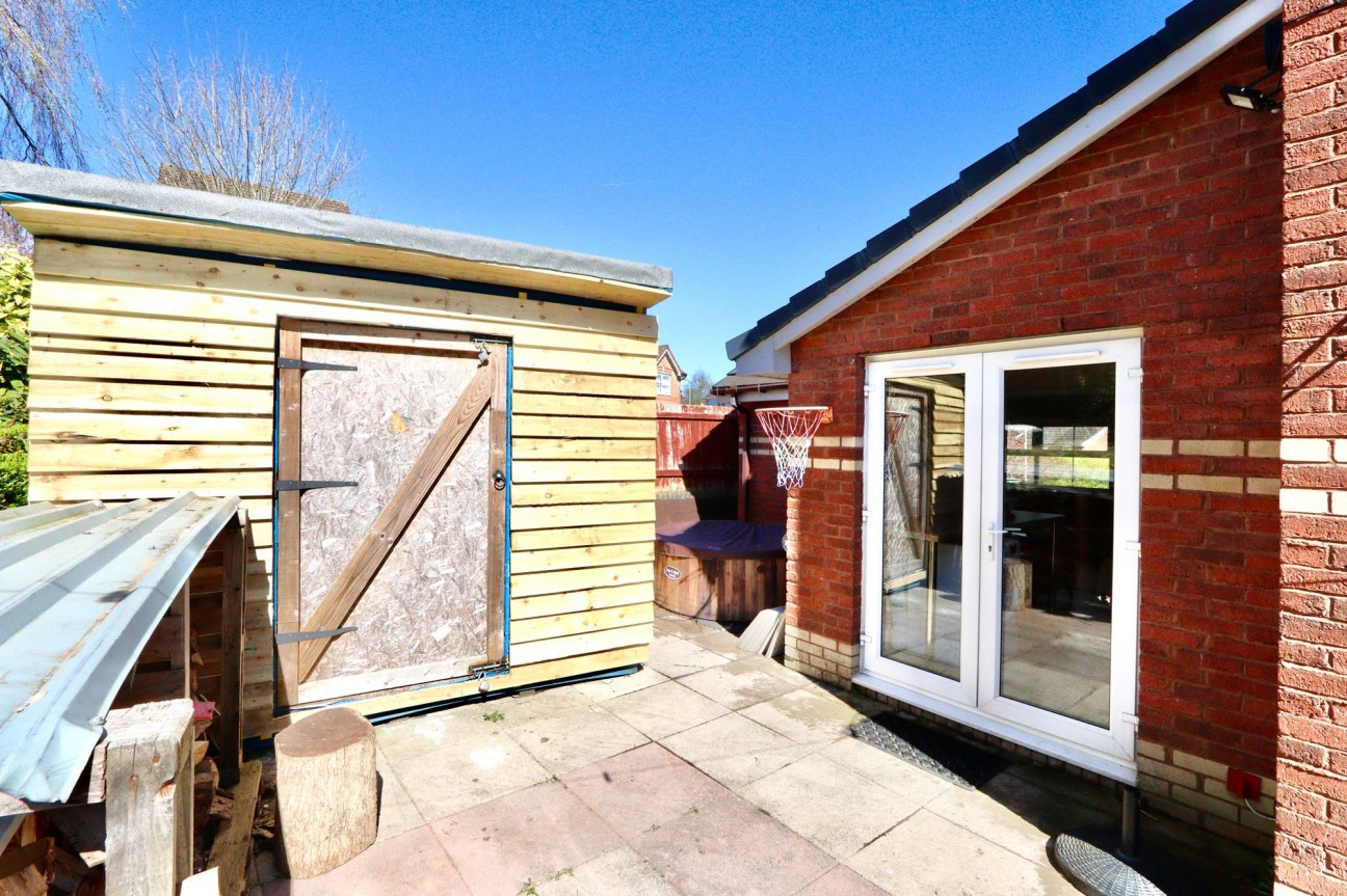 St. Andrews Drive, Pontllanfraith, NP12