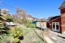 St. Andrews Drive, Pontllanfraith, NP12