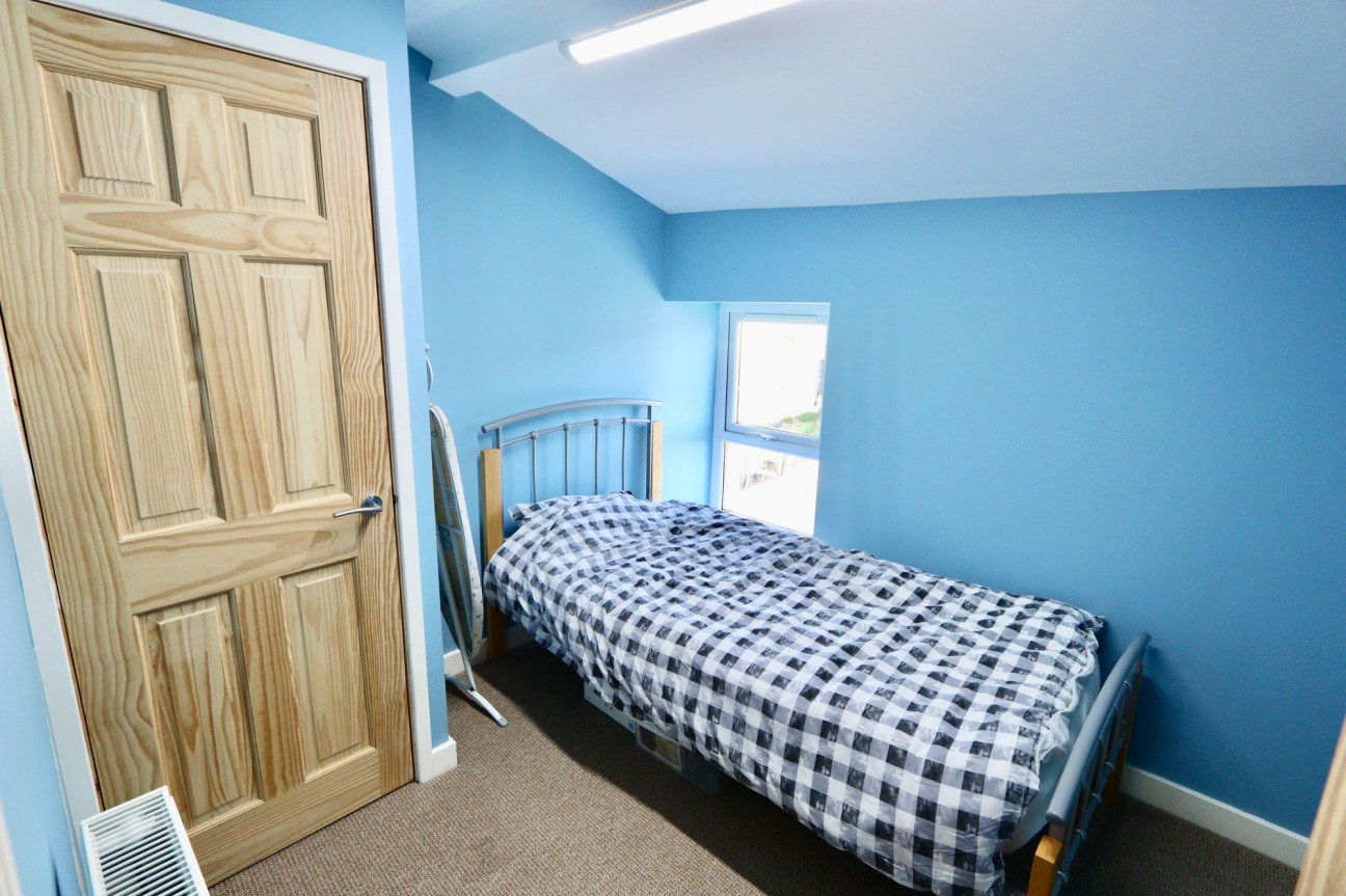 Elm Street, Aberbargoed, CF81