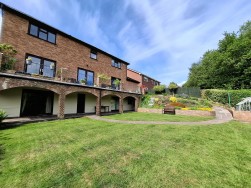Cilgerran Way, Grove Park, NP12