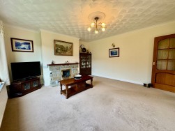 Pentwyn Road, Crumlin, NP11