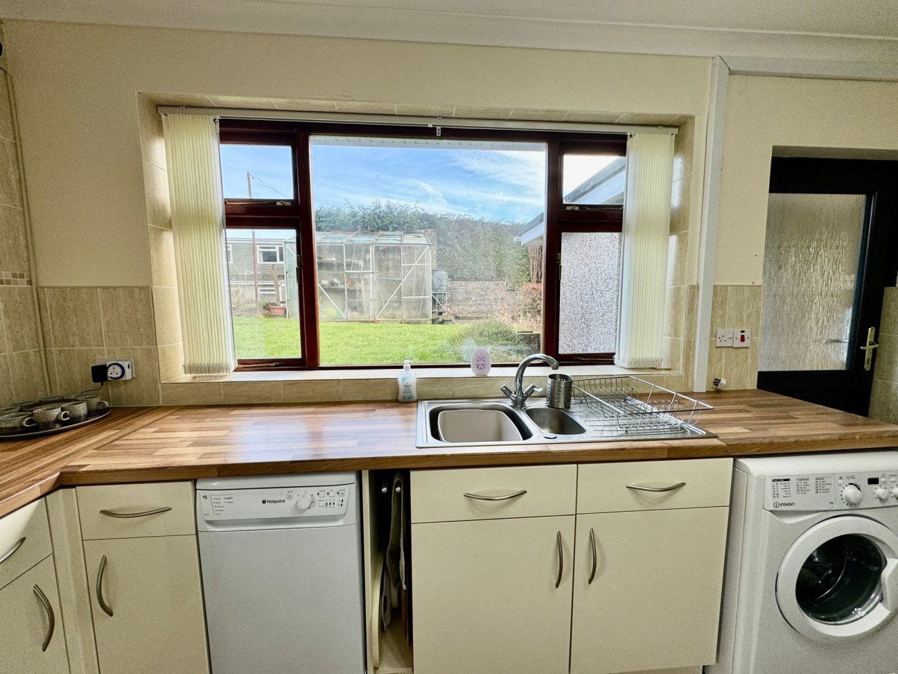 Pentwyn Road, Crumlin, NP11