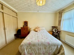 Pentwyn Road, Crumlin, NP11