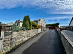 Pentwyn Road, Crumlin, NP11