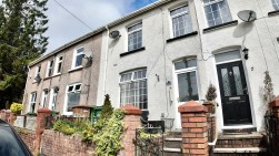 Edwards Terrace, Newbridge, NP11
