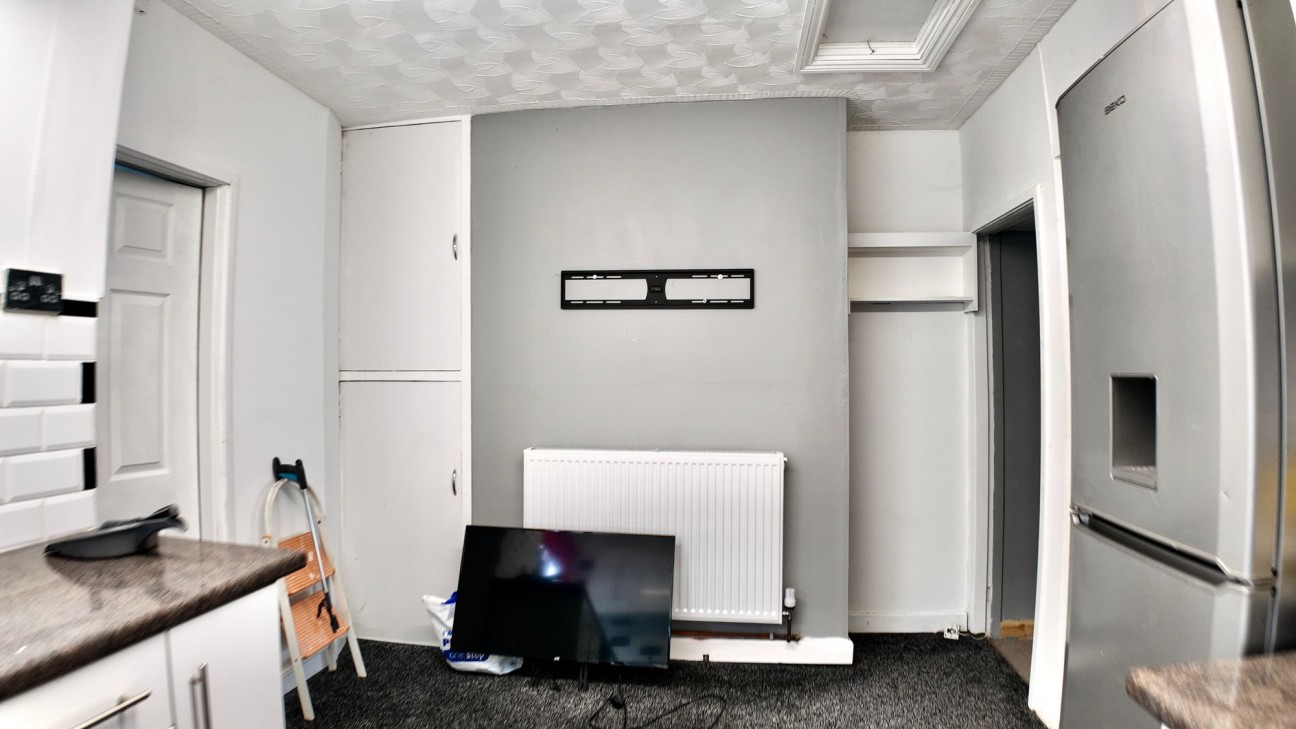 Edwards Terrace, Newbridge, NP11