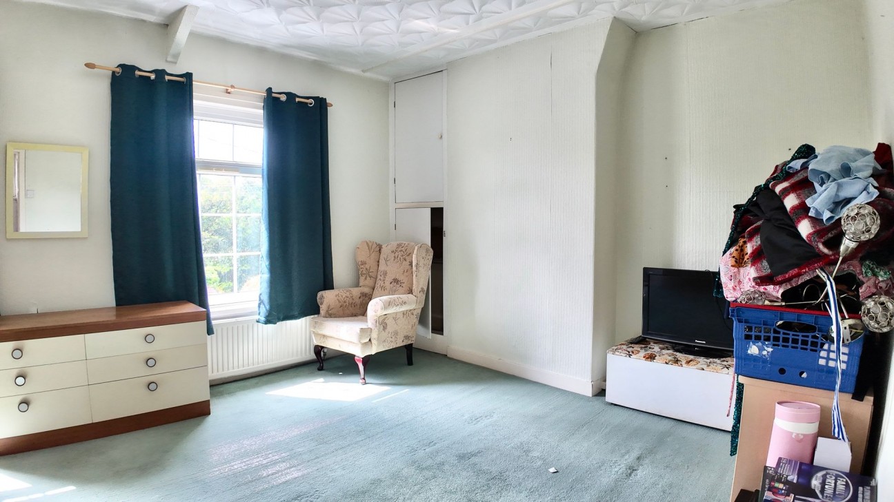 Edwards Terrace, Newbridge, NP11