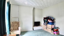 Edwards Terrace, Newbridge, NP11