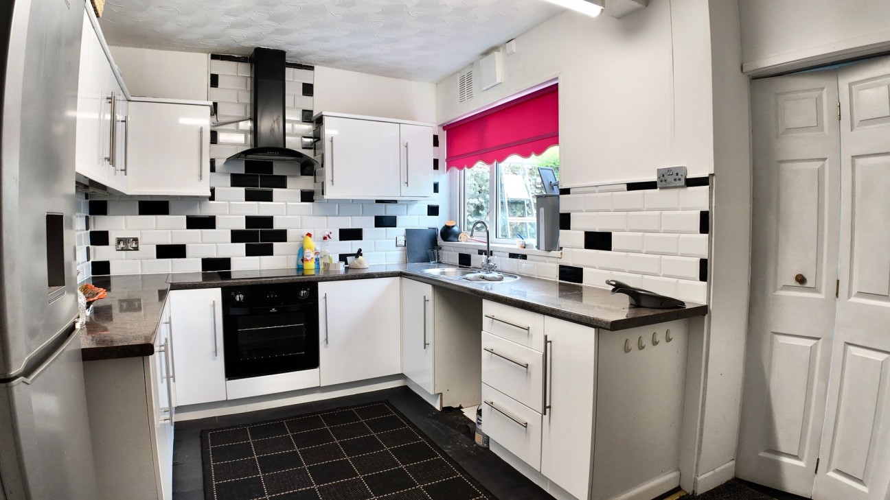 Edwards Terrace, Newbridge, NP11