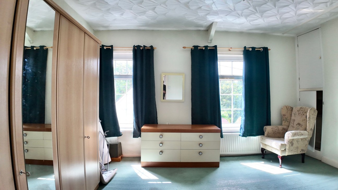 Edwards Terrace, Newbridge, NP11