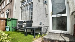 Edwards Terrace, Newbridge, NP11