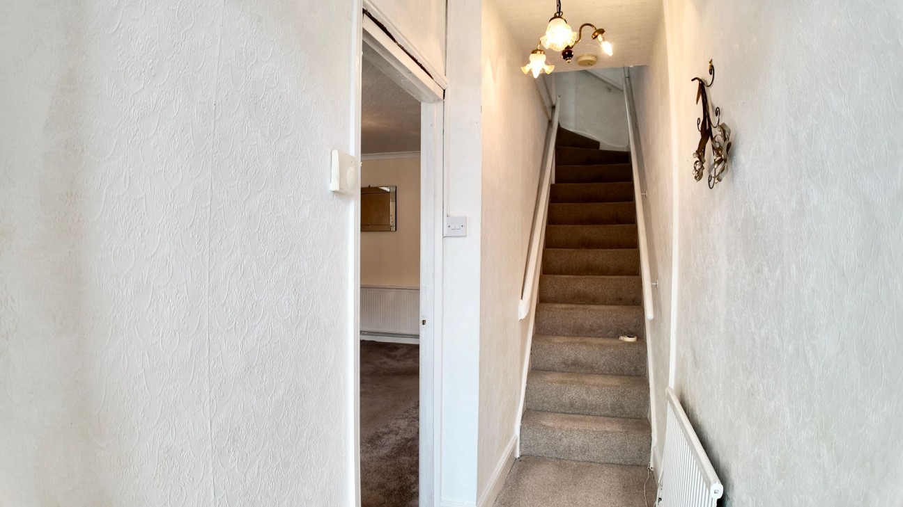 Edwards Terrace, Newbridge, NP11