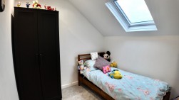 Mill Road, Deri, CF81