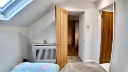 Mill Road, Deri, CF81