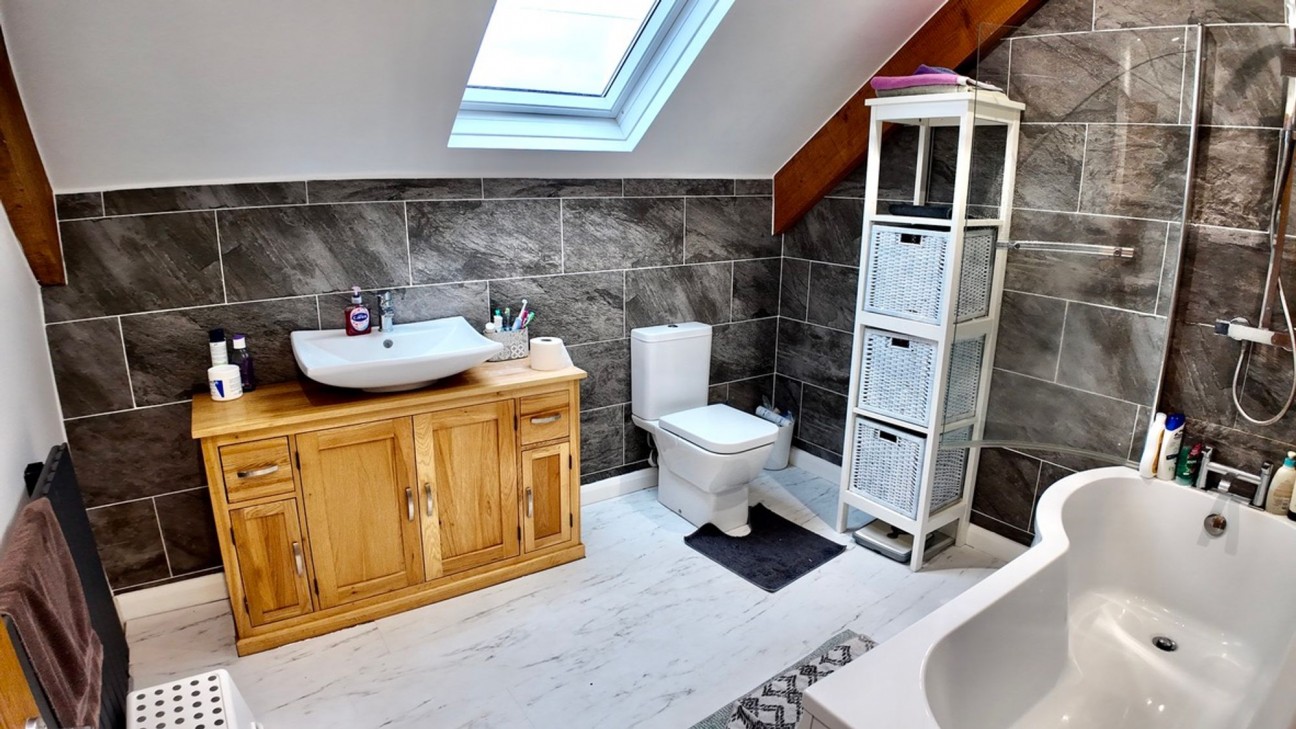 Mill Road, Deri, CF81