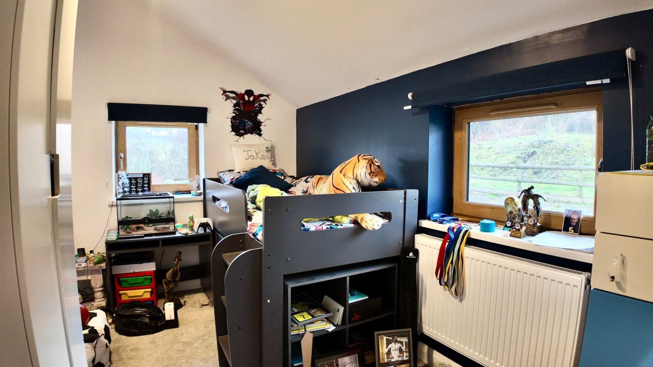 Mill Road, Deri, CF81