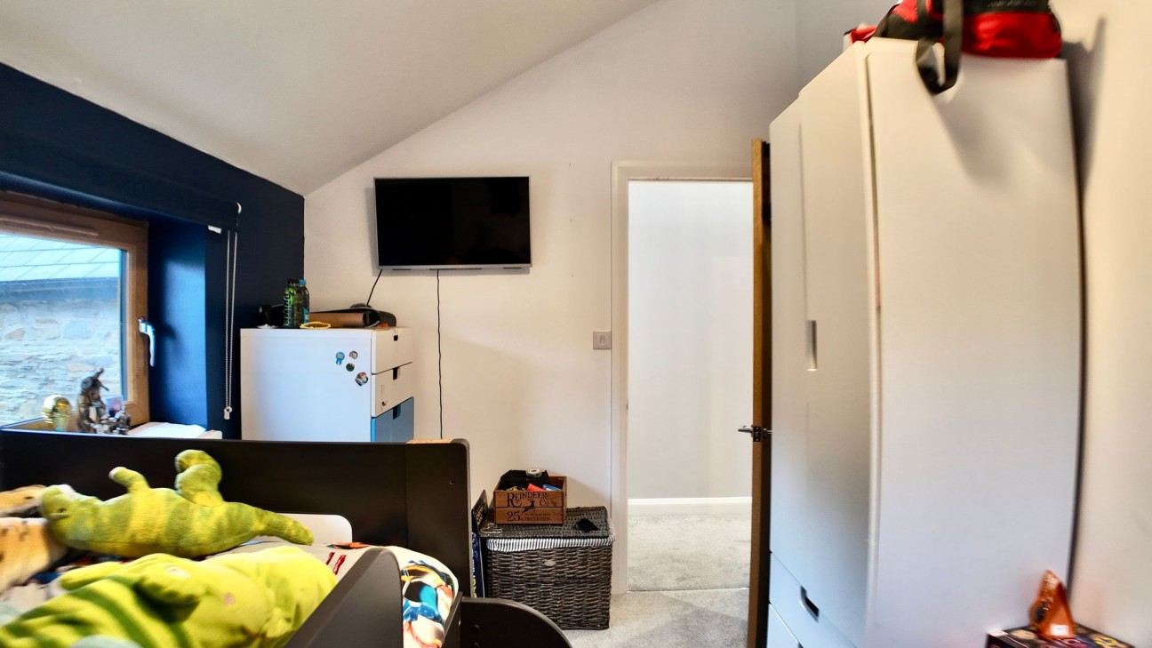 Mill Road, Deri, CF81