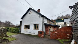 Mill Road, Deri, CF81