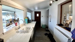 Mill Road, Deri, CF81