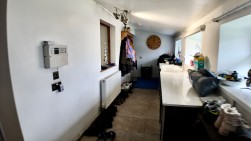 Mill Road, Deri, CF81