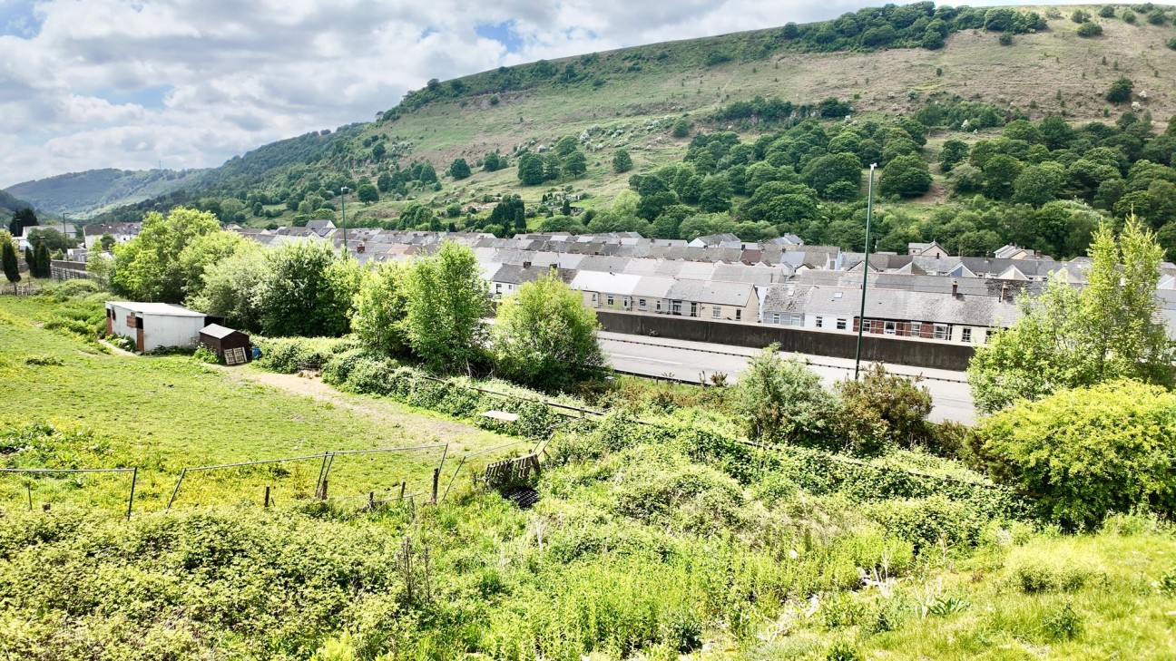 Mountain View, Cwm, NP23