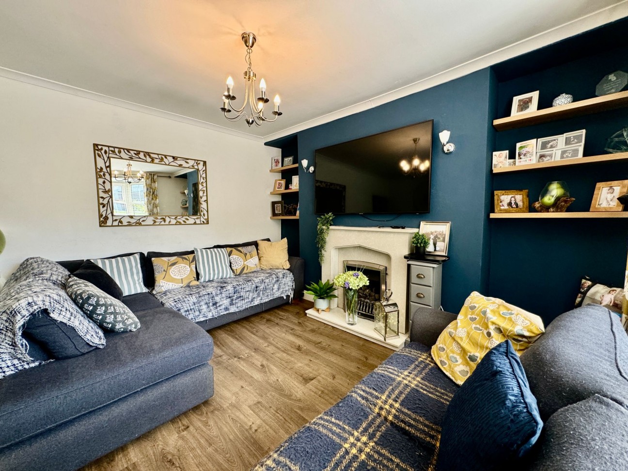 High Street, Newbridge, NP11