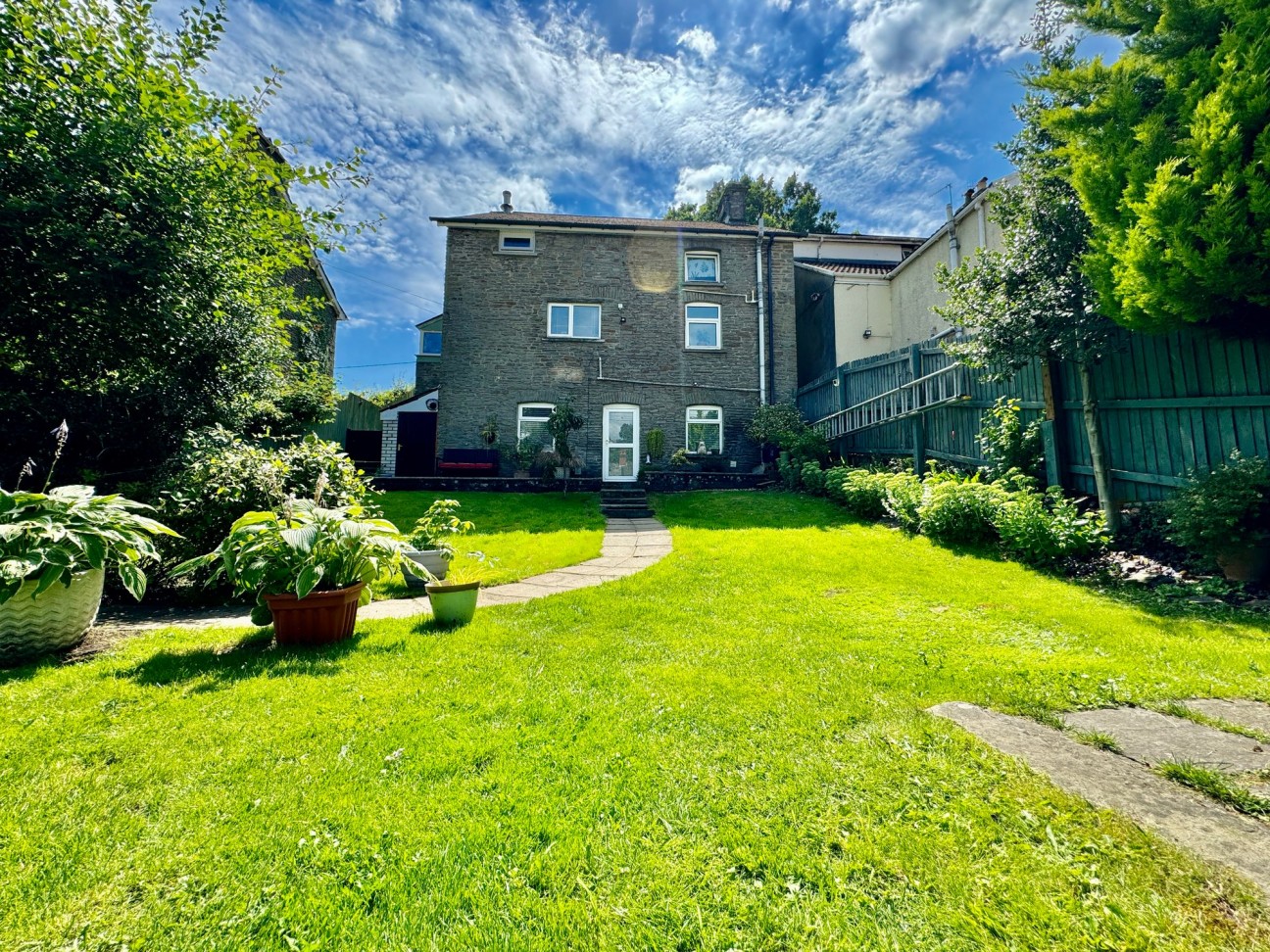 High Street, Newbridge, NP11
