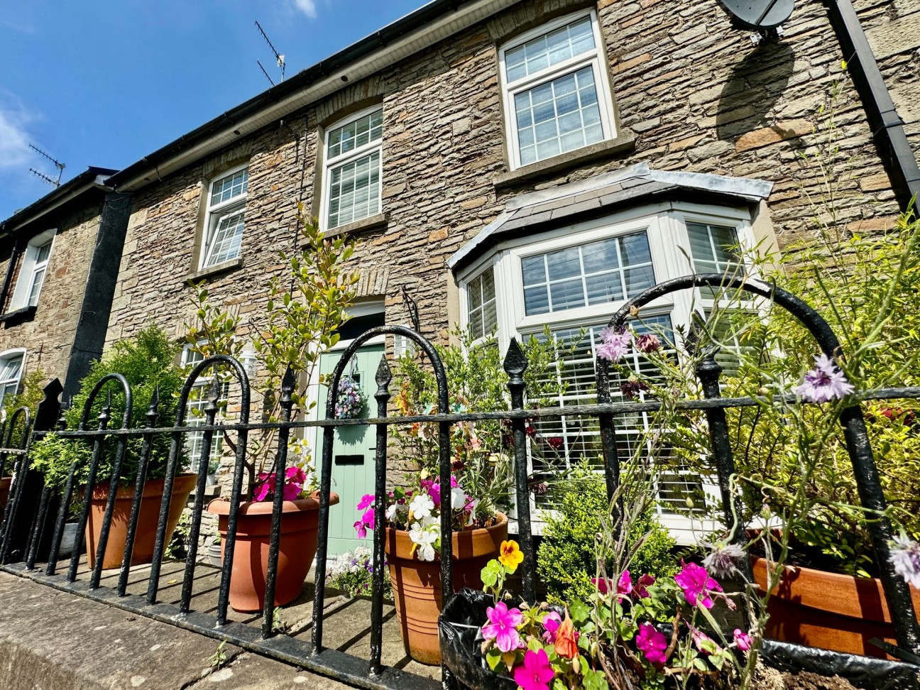 High Street, Newbridge, NP11
