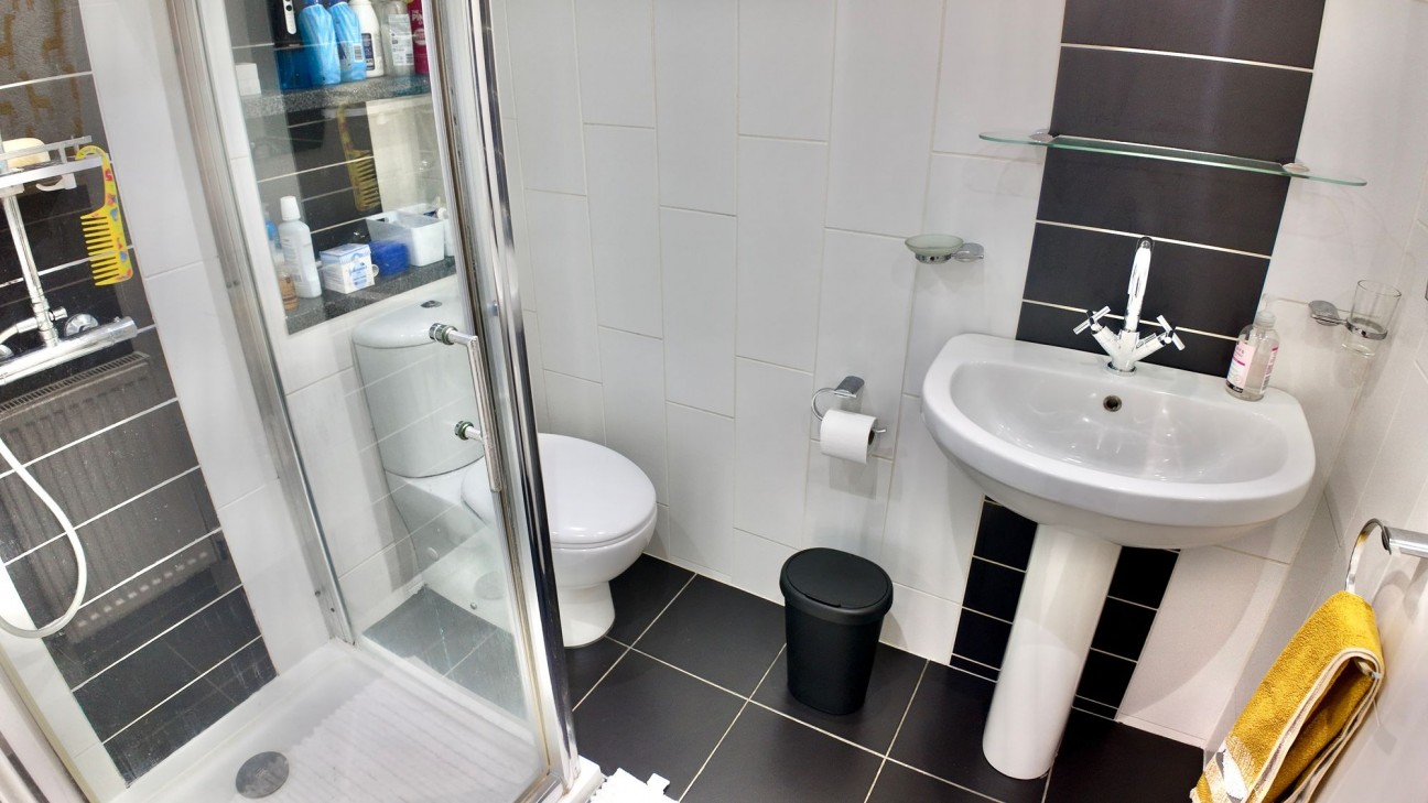 Rhiw Farm Crescent, Crumlin, NP11