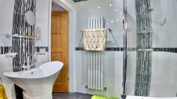 Rhiw Farm Crescent, Crumlin, NP11