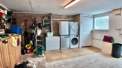 Rhiw Farm Crescent, Crumlin, NP11