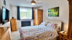 Rhiw Farm Crescent, Crumlin, NP11